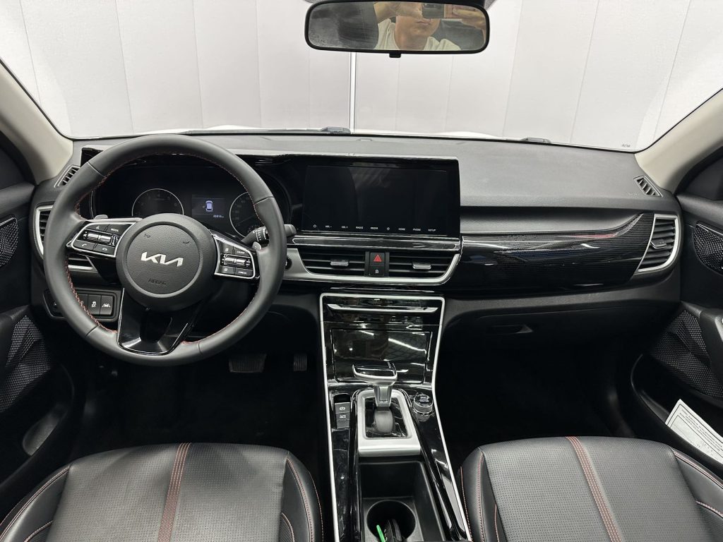 Kia KX3 2021 Модель 1.5L CVT Обновленная версия - Huishida Trading