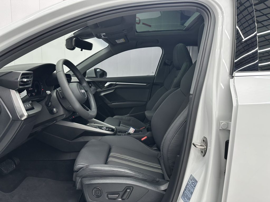 Audi A3 2021 Sportback 35 TFSI Sportline - Huishida Trading