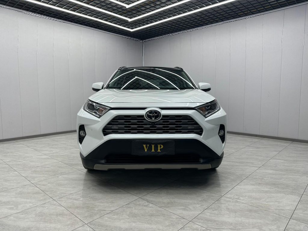 Toyota RAV4 Honour Edition Белый Модель 2021 года 2,0 л CVT 4WD Premium - Huishida Trading