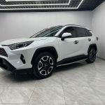 Toyota RAV4 Honour Edition  Белый  Модель 2021 года  2,0 л CVT 4WD Premium