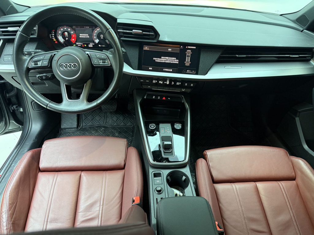 Audi A3 2021 Sportback 35 TFSI Premium Edition - Huishida Trading