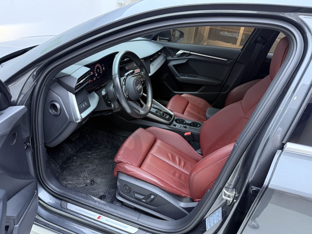 Audi A3 2021 Sportback 35 TFSI Premium Edition - Huishida Trading