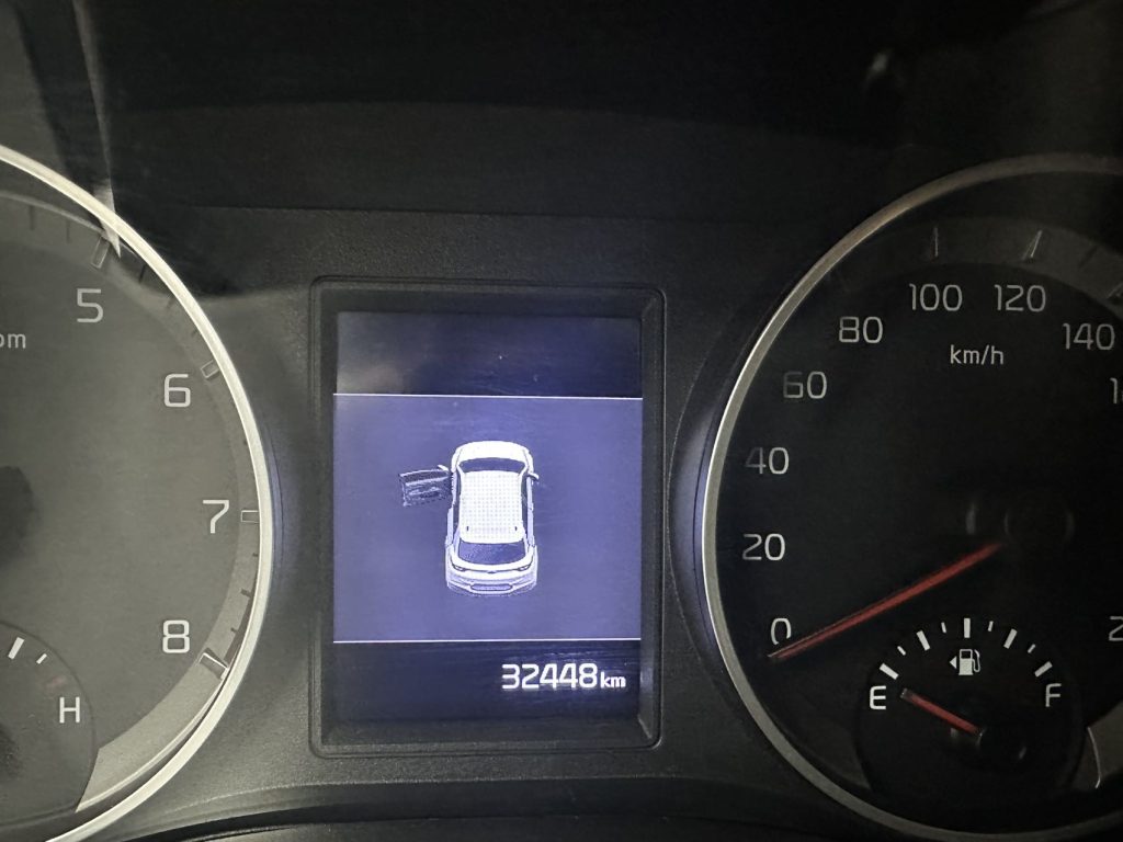 Kia STONIC 2021 года 1,4 л CVT Fun Edition - Huishida Trading