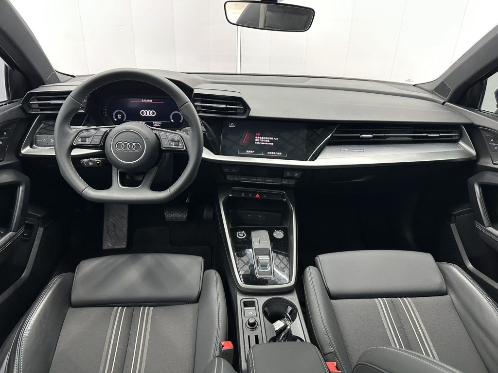 2022 Audi A3L Limousine 35 TFSI Sportline - Huishida Trading