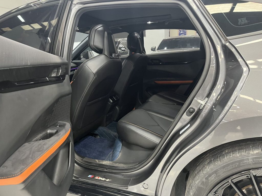 Changan UNI-V 2022 года 1.5T Sport Edition - Huishida Trading