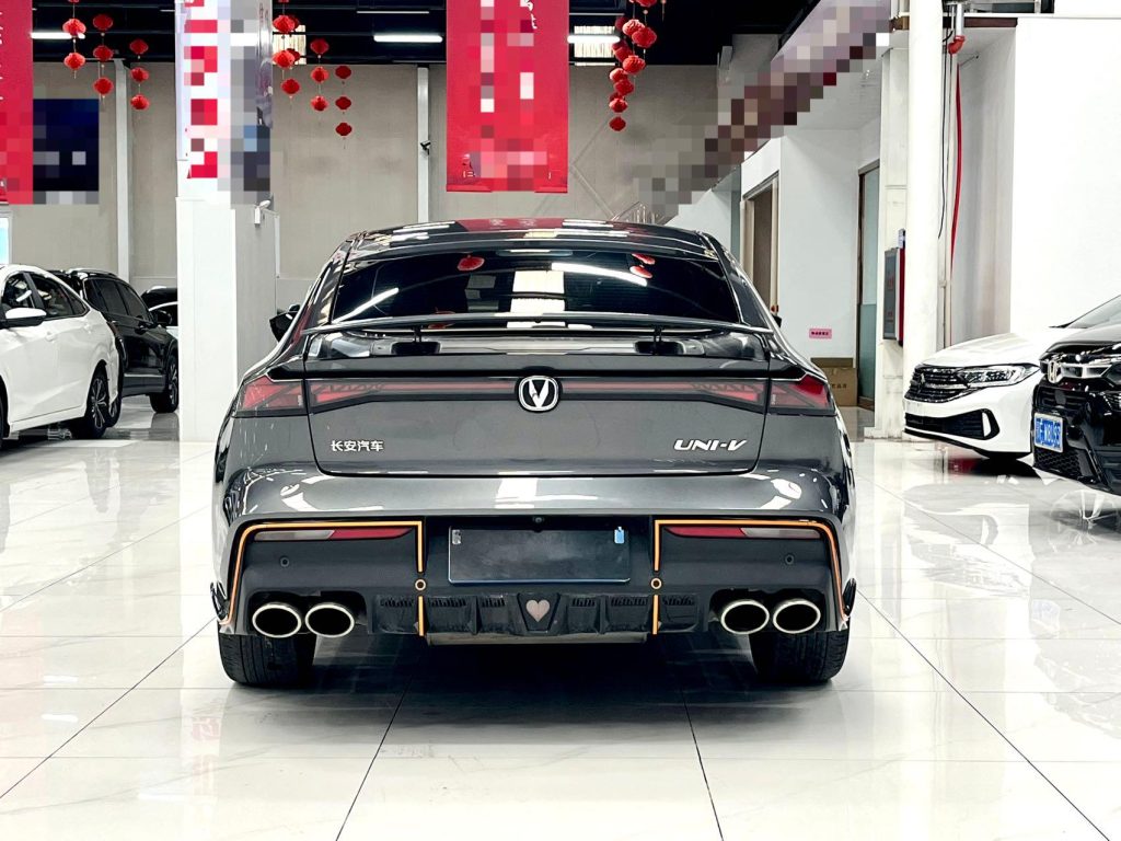 Changan UNI-V 2022 года 1.5T Sport Edition - Huishida Trading