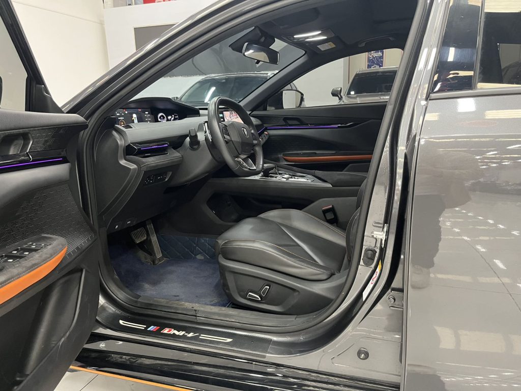 Changan UNI-V 2022 года 1.5T Sport Edition - Huishida Trading