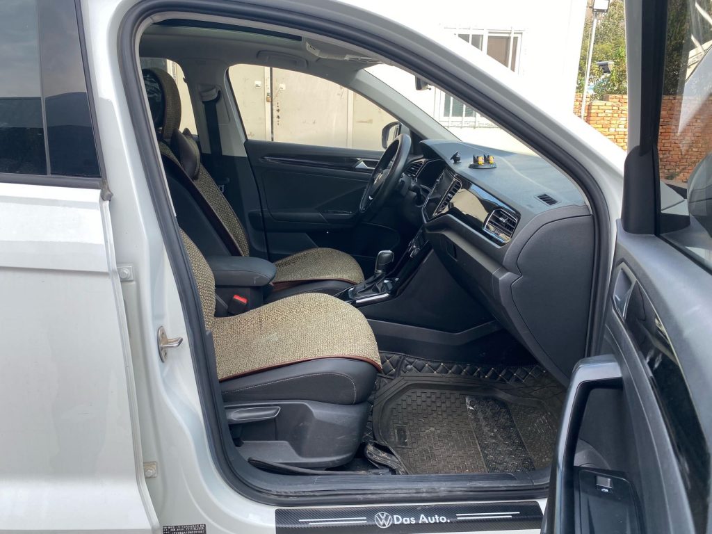 Volkswagen T-ROC 2021 280TSI DSG Двухколесный привод Comfort Connect Edition - Huishida Trading