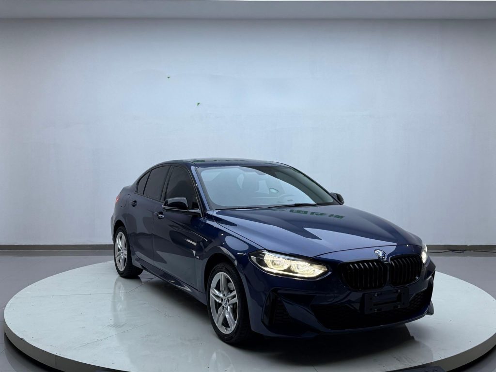 BMW 1 серии 2022 года 120i M Sport Night Edition - Huishida Trading