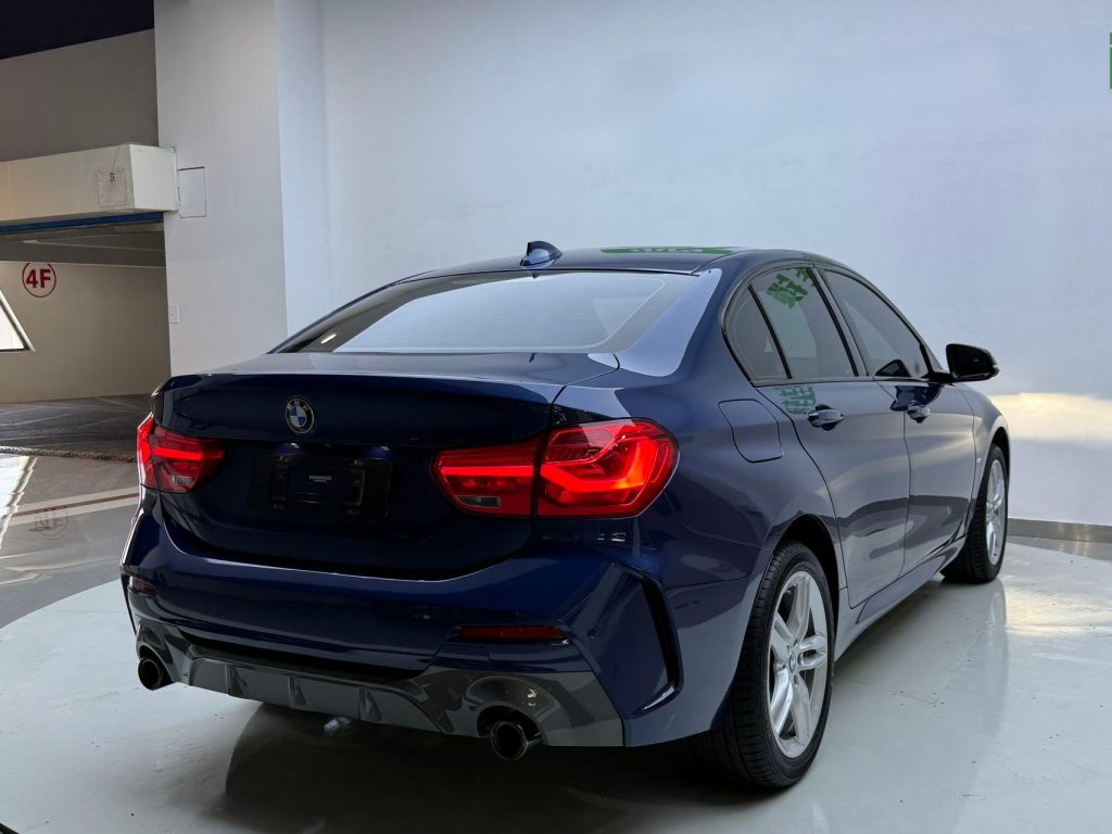 BMW 1 серии 2022 года 120i M Sport Night Edition - Huishida Trading