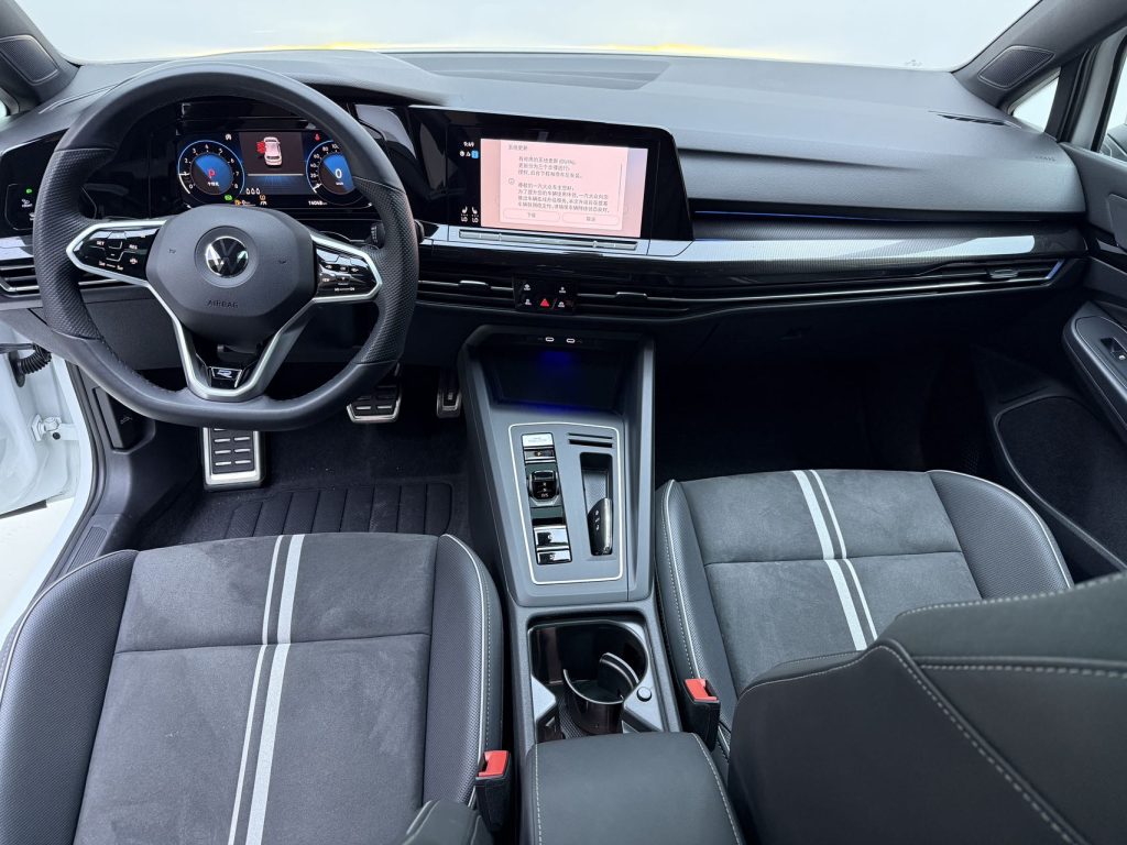 Volkswagen Golf 2021 года 280TSI DSG R-Line - Huishida Trading