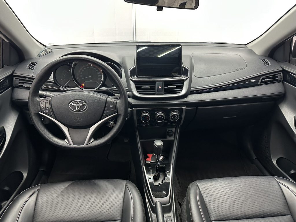 Toyota YARiS L 2021 1.5L CVT Premium Edition - Huishida Trading