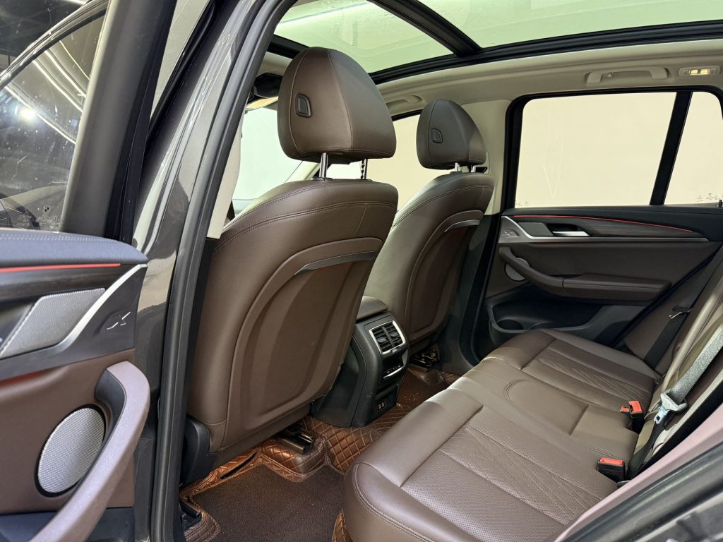 BMW X3 2022 xDrive30i Leading Edition M Night Package - Huishida Trading