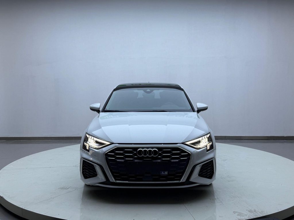 Audi A3 2021 Sportback 35 TFSI Спортивный стиль - Huishida Trading