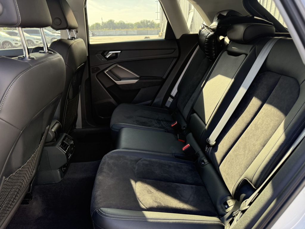 Audi Q3 2021 35 TFSI Sportline - Huishida Trading