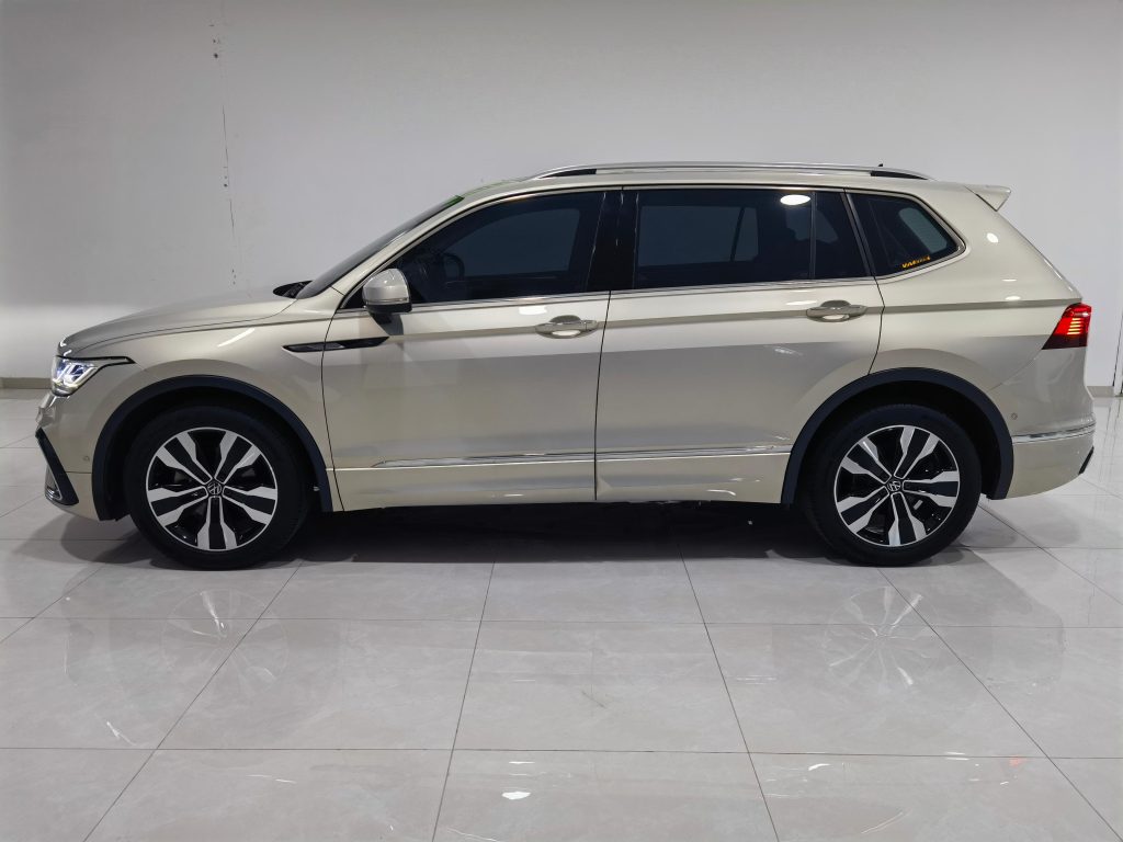 Volkswagen Tiguan L 2022 года 380TSI Автоматическая коробка передач, полный привод, R-Line Flagship Edition, 7-местный - Huishida Trading