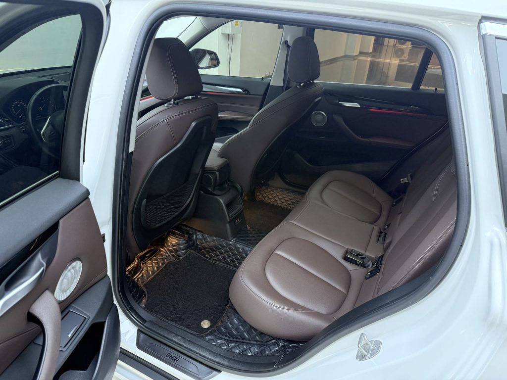 BMW X1 2022 sDrive20Li Fashion Edition - Huishida Trading