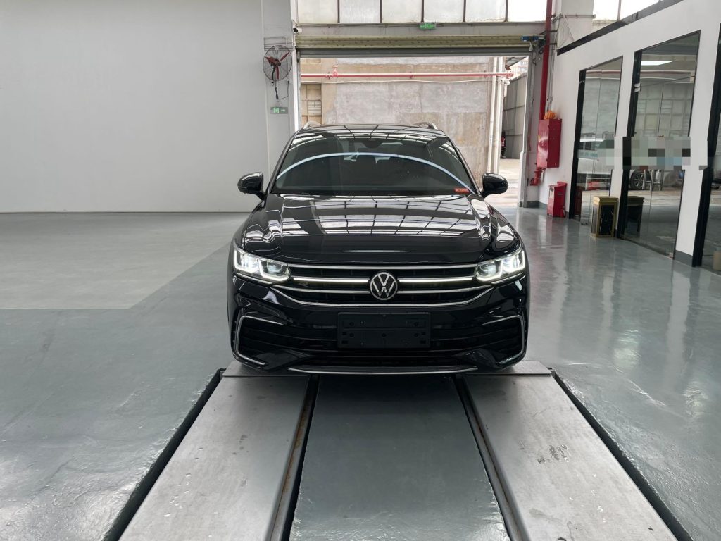 Volkswagen Tiguan L 2023 года 380TSI Автоматическая коробка передач 4WD R-Line Flagship Edition 7-местный - Huishida Trading