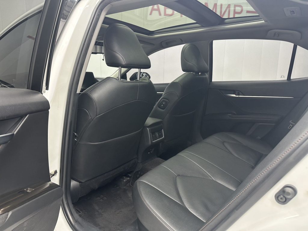 Toyota Camry 2021 2.5HG Luxury Edition - Huishida Trading