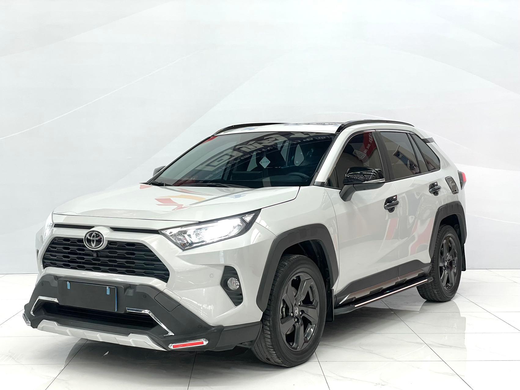 Toyota RAV4  2022 Model 2.0L CVT 4WD Style Plus Edition