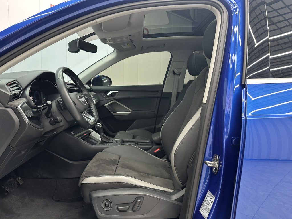 Audi Q3 2021 года 35 TFSI Sportline - Huishida Trading