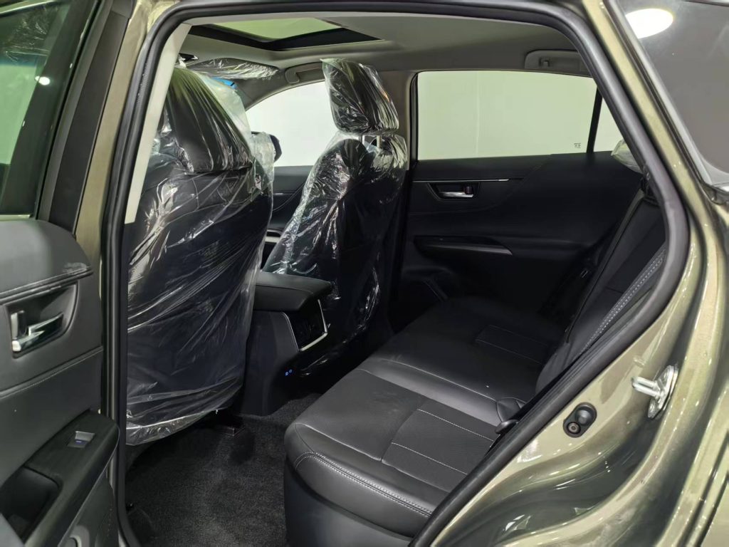 Toyota Harrier 2022 Dual-Hybrid 2.5L CVT FWD Luxury Edition - Huishida Trading