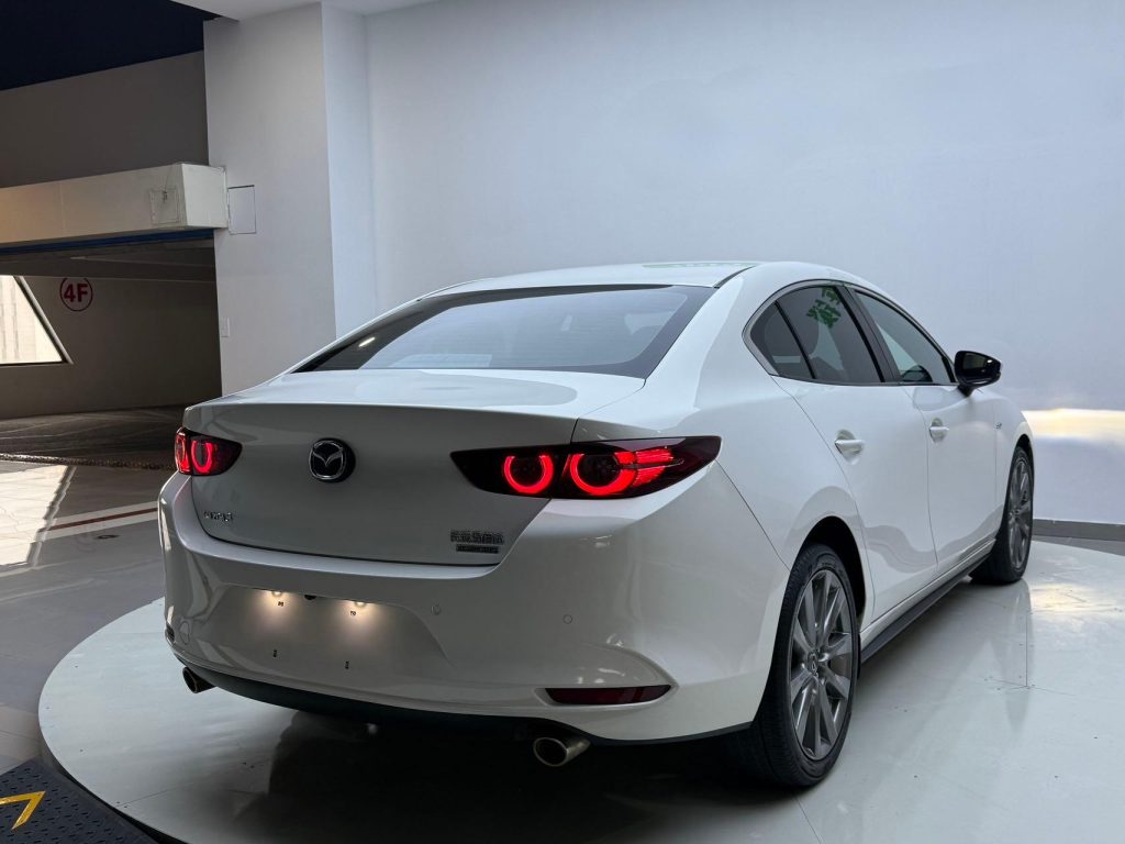 Mazda3 Axela 2021 года 2,0 л Автоматическая коробка передач Premium Edition - Huishida Trading