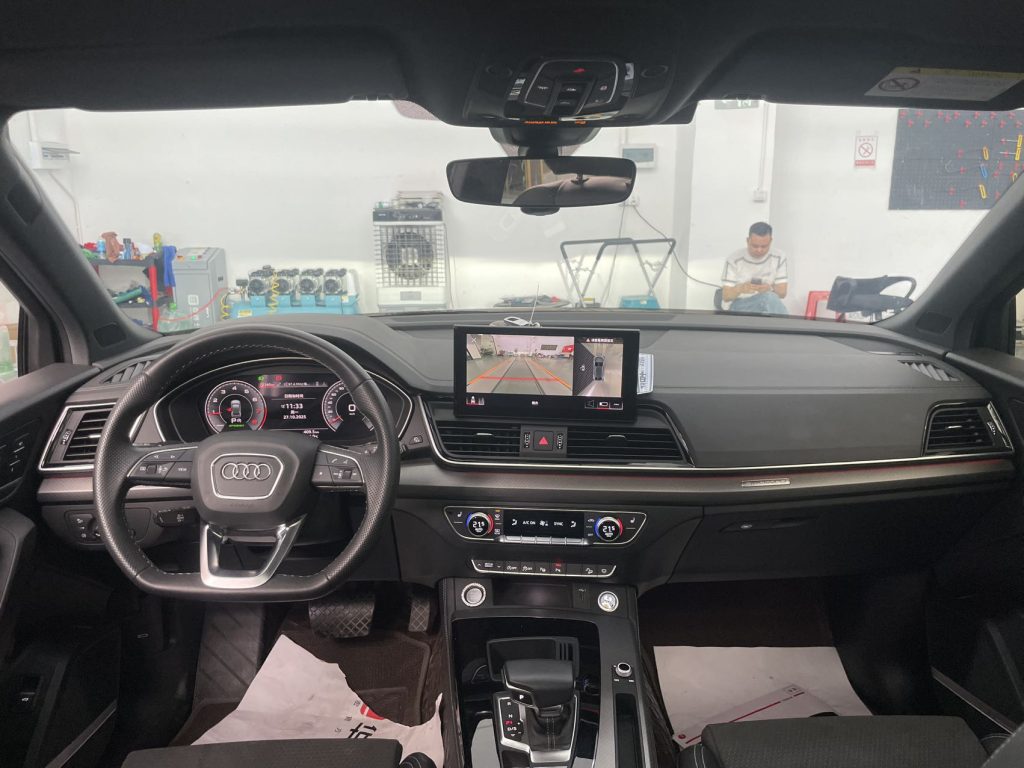 Audi Q5L Sportback 2021 года 45 TFSI Luxury - Huishida Trading