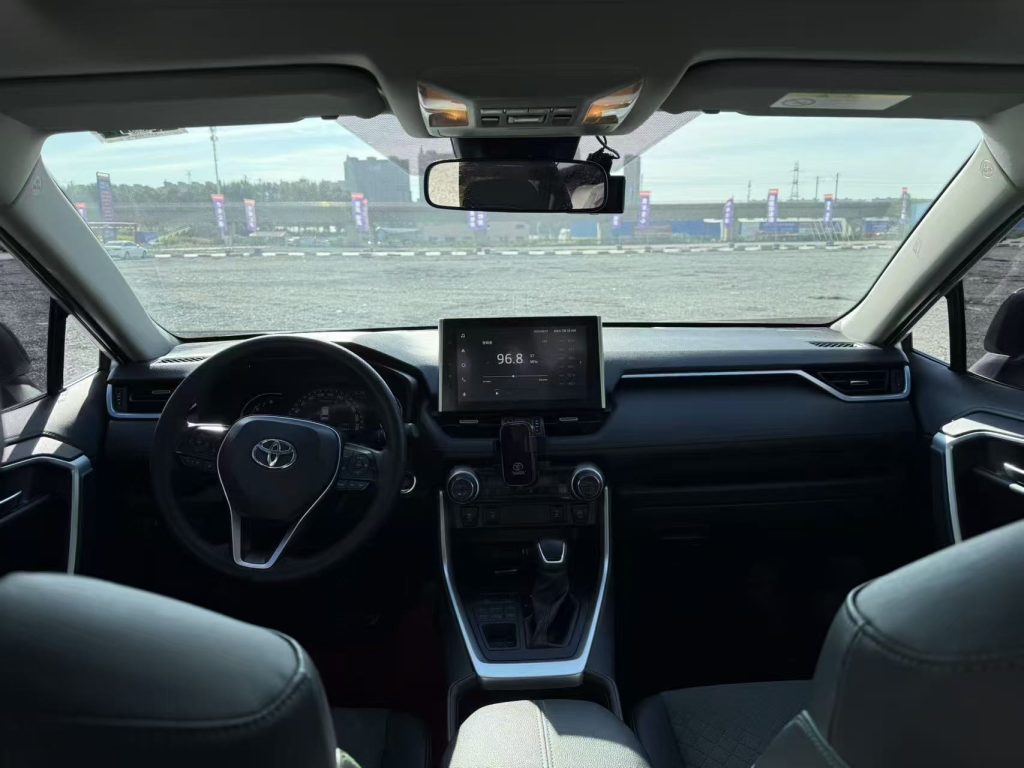 Toyota RAV4 2021 Model 2.0L CVT 4WD Style PLUS Edition - Huishida Trading