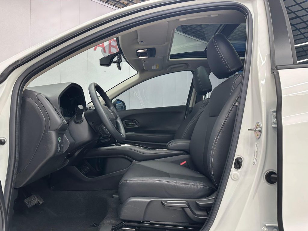 Honda Vezel 2020 1.5L CVT Pioneer Edition - Huishida Trading