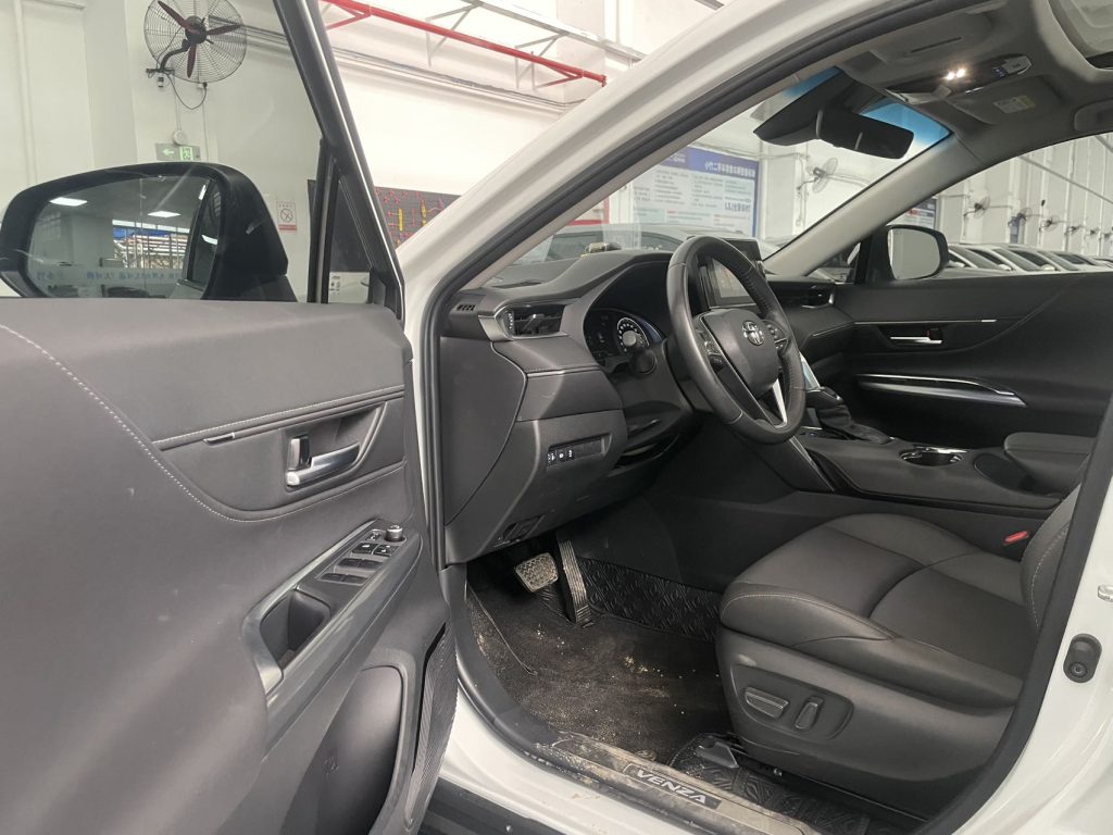 Toyota Venza 2022 Dual-Hybrid 2.5L CVT Front-Wheel Drive Luxury Edition - Huishida Trading