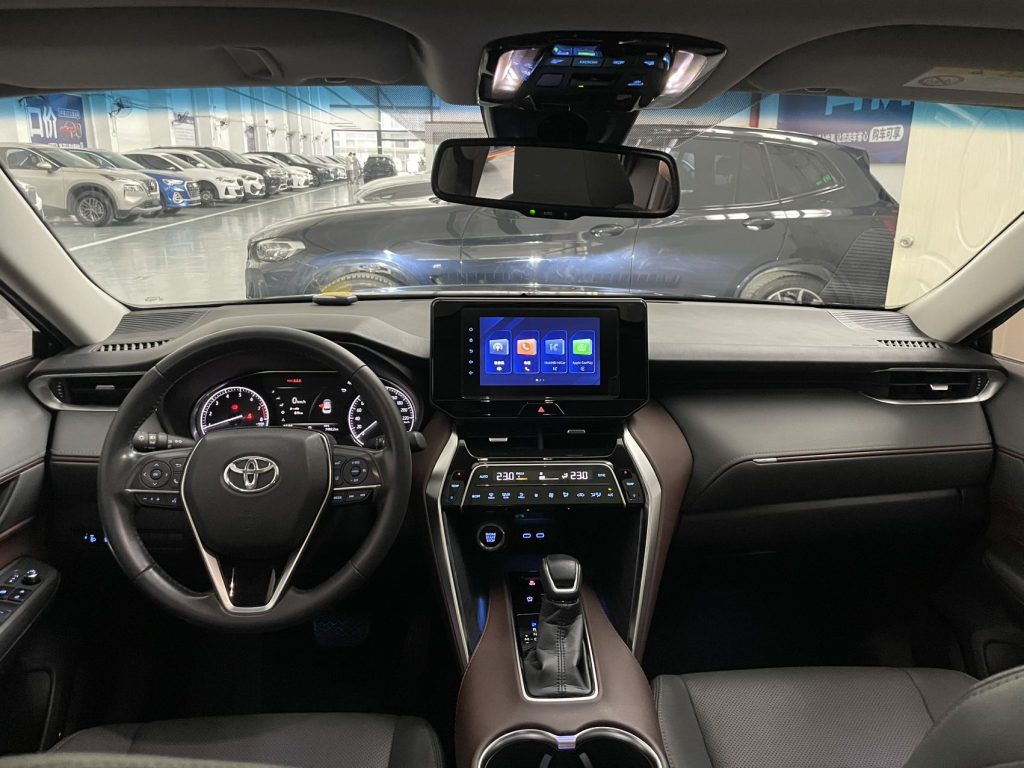 Toyota Harrier 2022 года 2,0 л CVT Двухколесный привод Luxury Edition - Huishida Trading