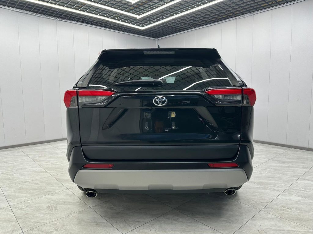 Toyota RAV4 2021 года 2,0 л CVT с передним приводом Style PLUS Edition - Huishida Trading