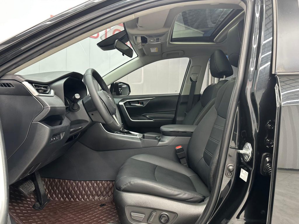 Toyota RAV4 2021 года 2,0 л CVT с передним приводом Style PLUS Edition - Huishida Trading