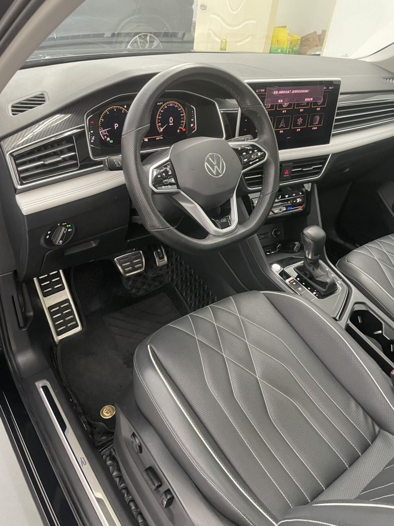 Volkswagen Tiguan L 2022 330TSI Automatic 2WD R-Line Premium Edition - Huishida Trading