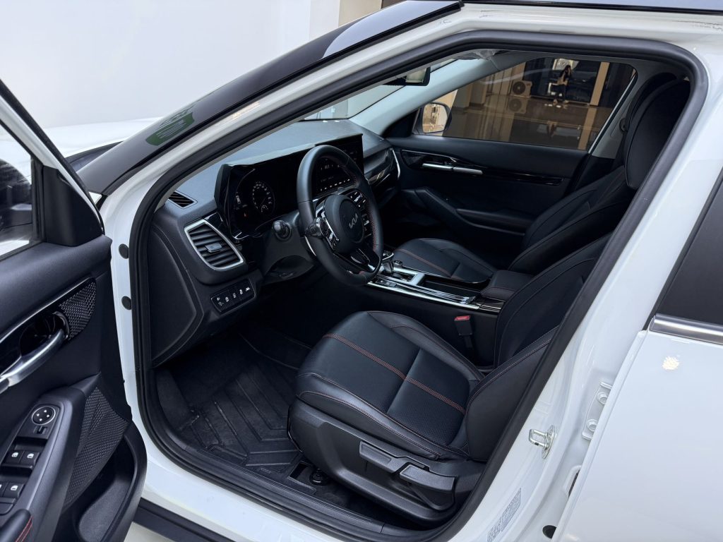 Kia KX3 2021 года 1,5 л CVT Обновленная версия - Huishida Trading