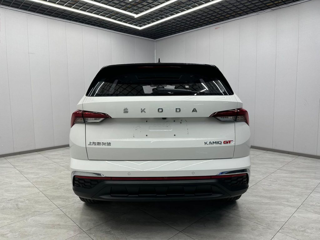 Škoda Kamiq 2022 GT 1,5 л Автоматическая коробка передач Premium Edition - Huishida Trading