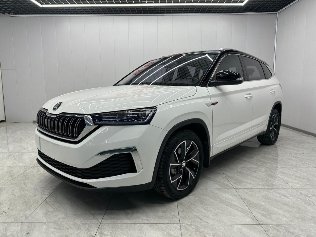 Škoda Kamiq 2022 GT 1,5 л Автоматическая коробка передач Premium Edition - Huishida Trading