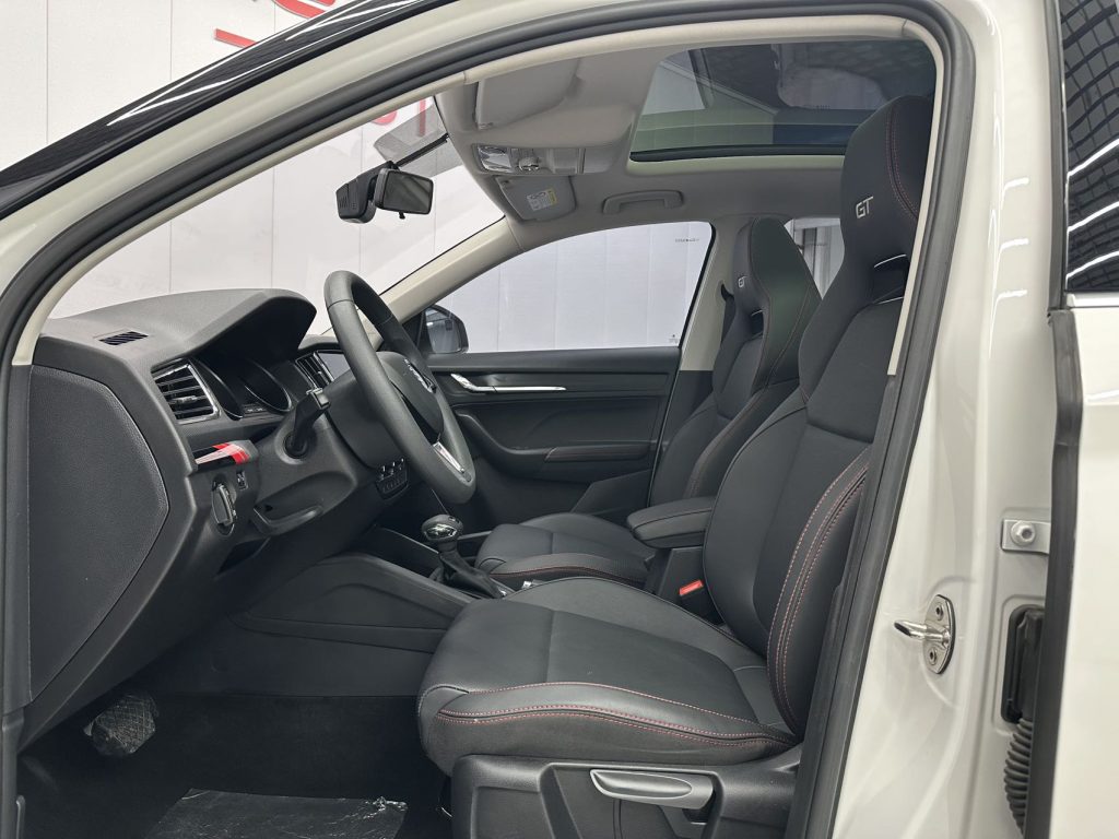 Škoda Kamiq 2022 GT 1,5 л Автоматическая коробка передач Premium Edition - Huishida Trading