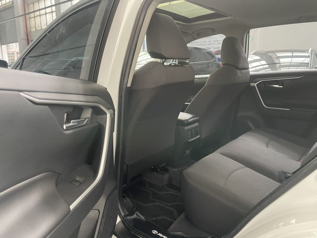 Toyota RAV4 2022 года 2,0 л CVT с передним приводом Style Edition - Huishida Trading