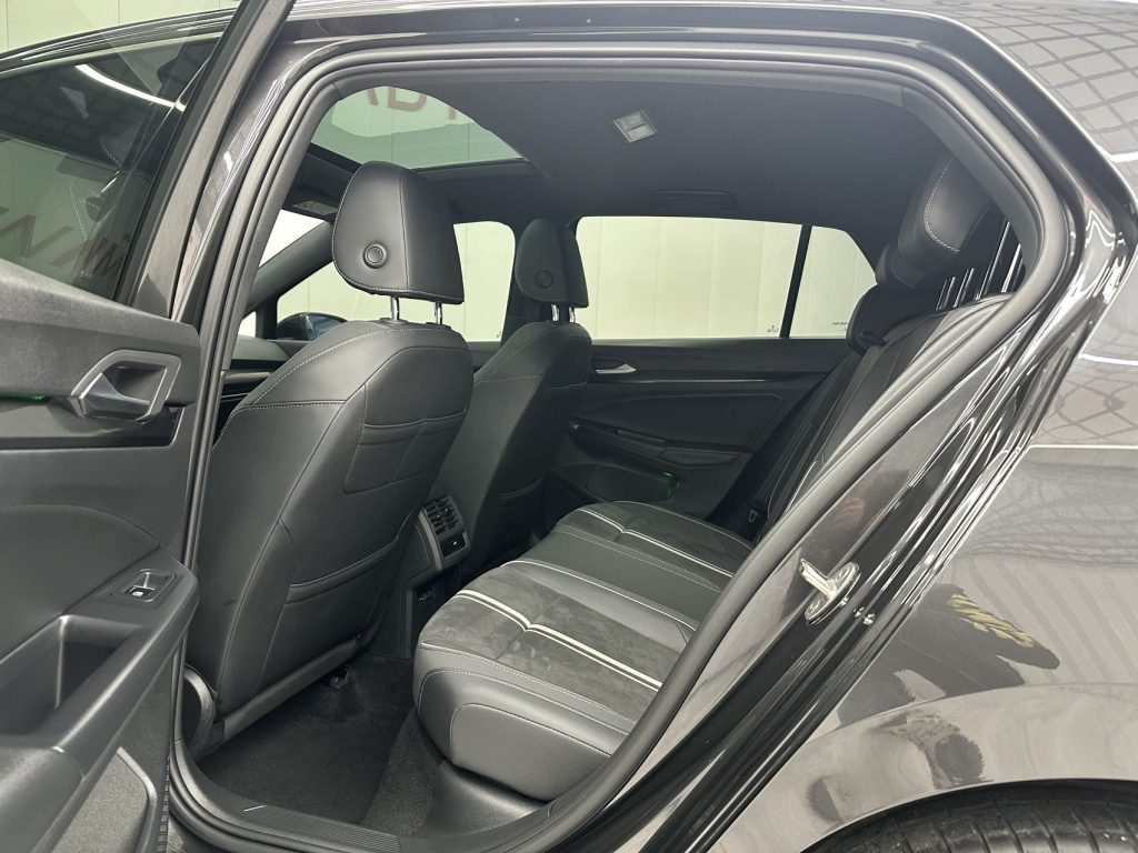 Volkswagen Golf 2021 280TSI DSG R-Line - Huishida Trading