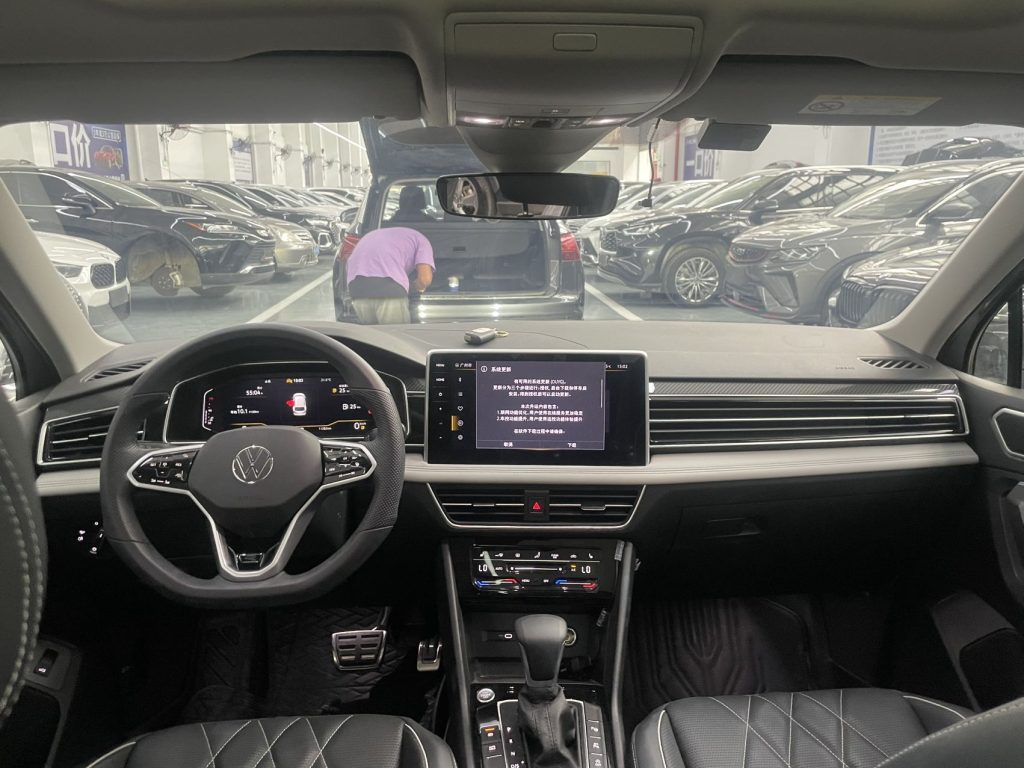 Volkswagen Tiguan L 2023 года 330TSI Автоматическая коробка передач Передний привод R-Line Premium Edition - Huishida Trading