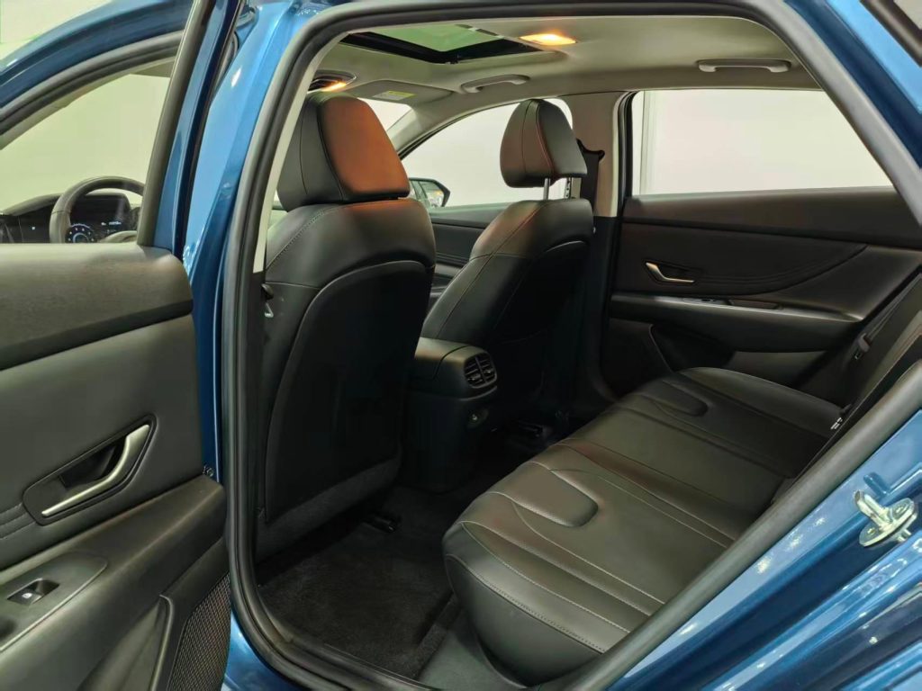 Hyundai Elantra 2022 1.5L CVT LUX Premium Edition - Huishida Trading