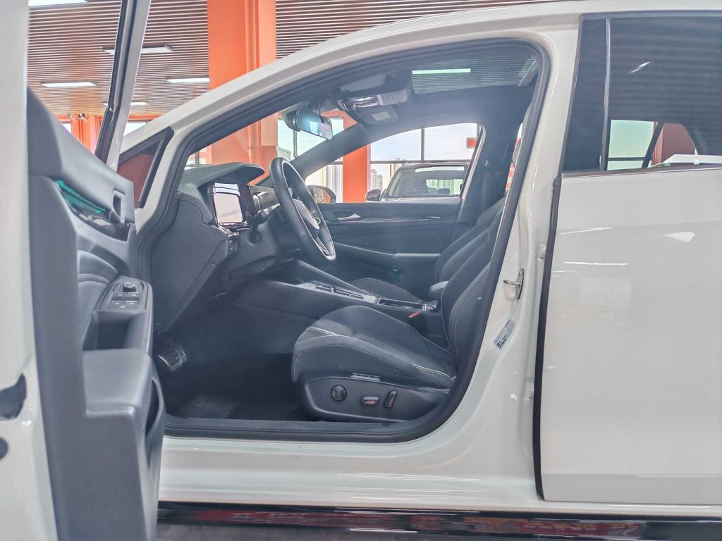 Volkswagen Golf 2021 280TSI DSG R-Line - Huishida Trading