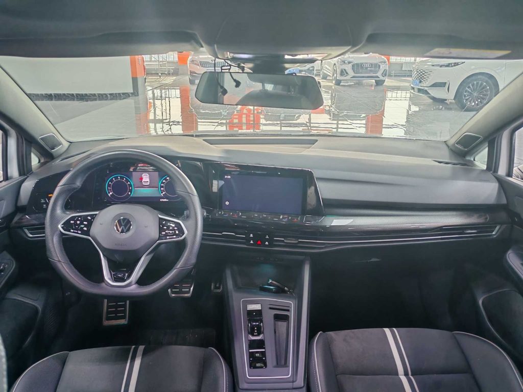 Volkswagen Golf 2021 280TSI DSG R-Line - Huishida Trading