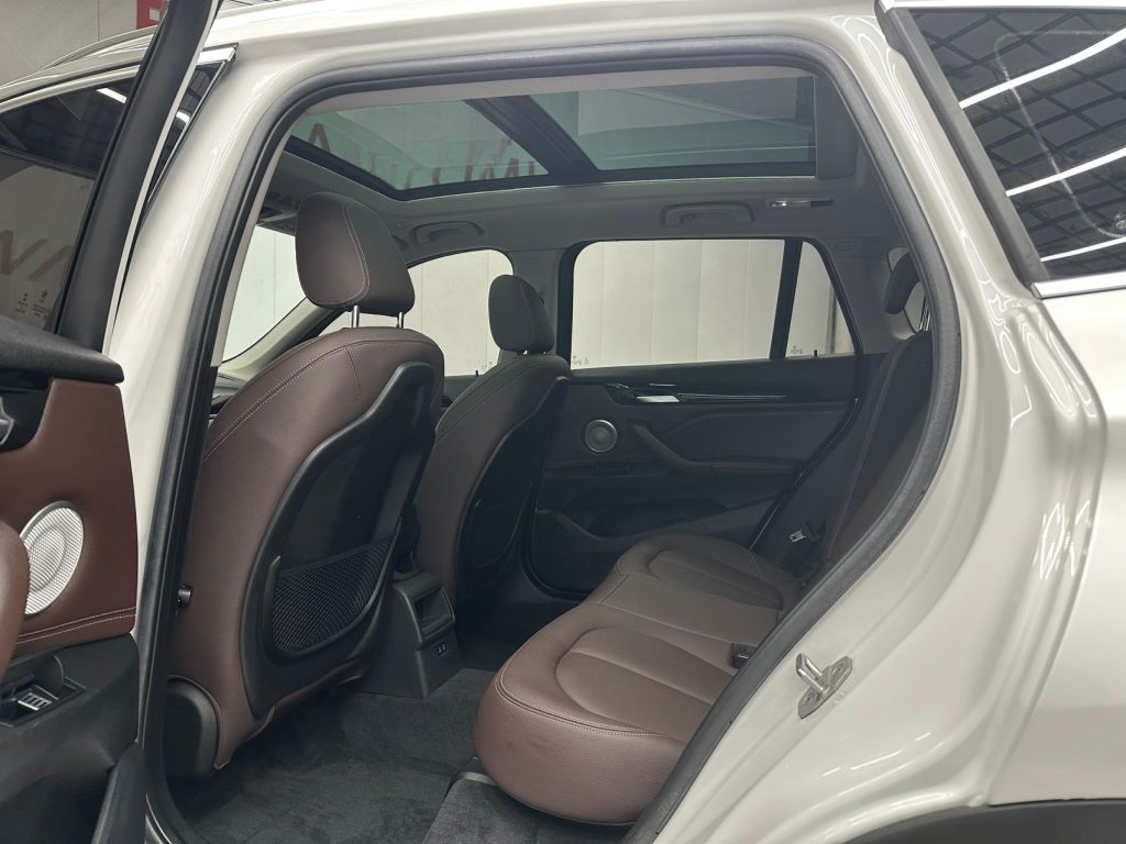 BMW X1 2021 sDrive20Li Fashion Edition - Huishida Trading