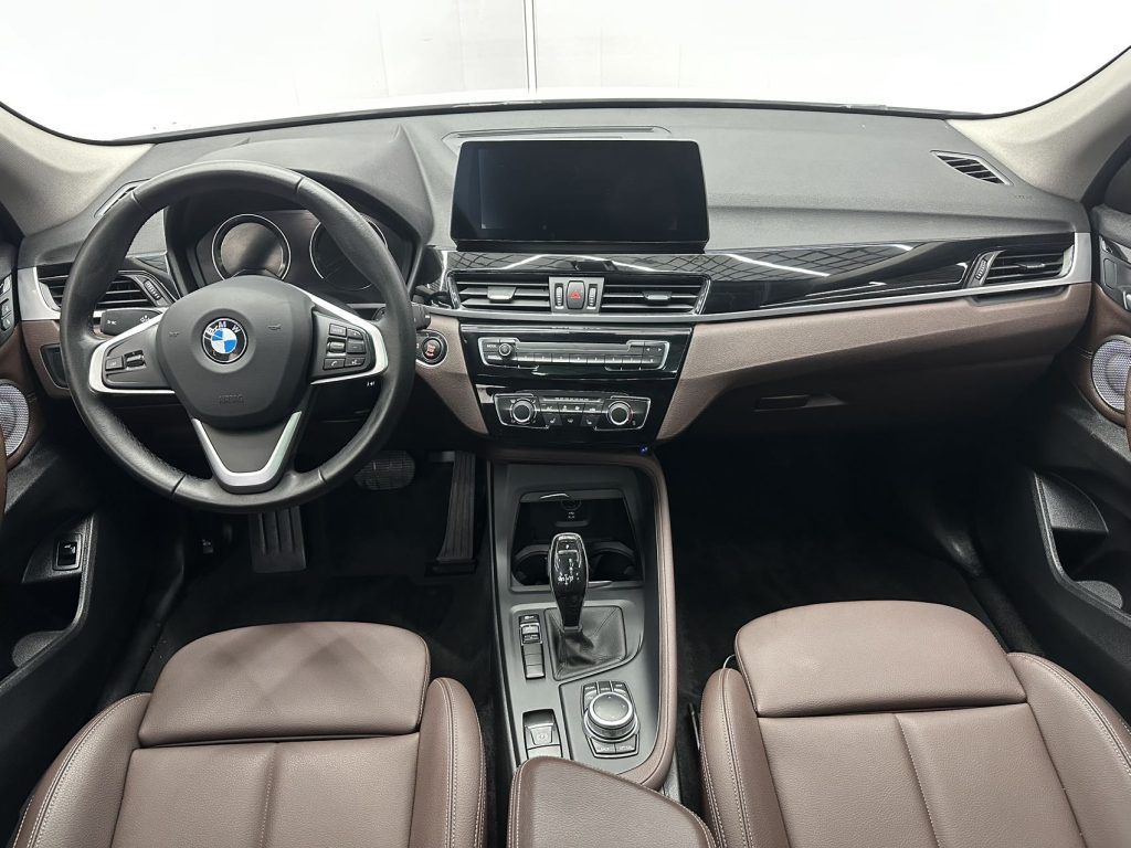 BMW X1 2021 sDrive20Li Fashion Edition - Huishida Trading