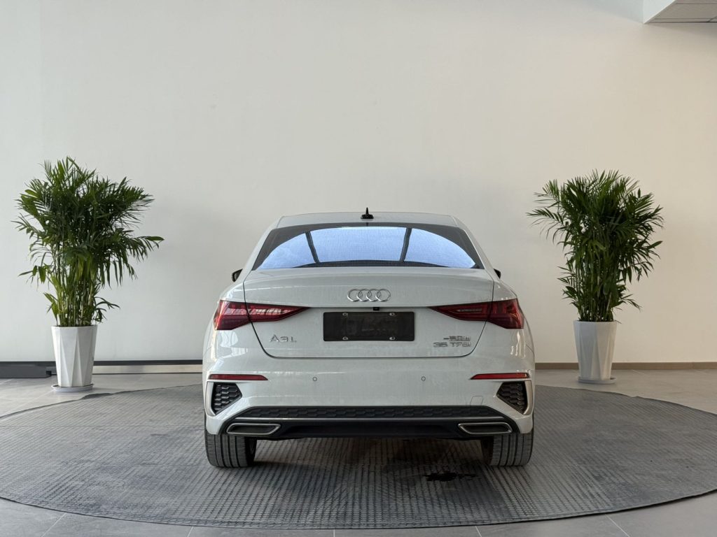 Audi A3 2022 A3L Limousine 35 TFSI Sportline - Huishida Trading