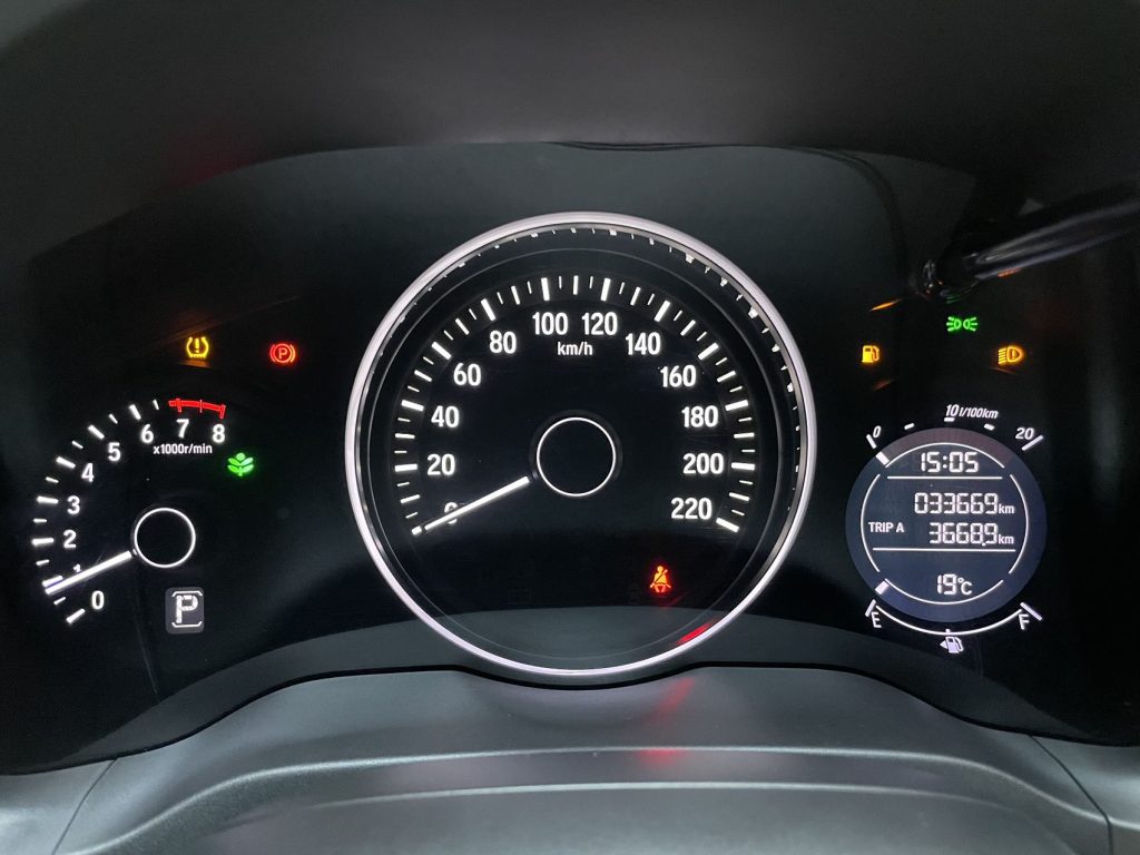 Honda Vezel 2020 1,5 л CVT Luxury Edition - Huishida Trading