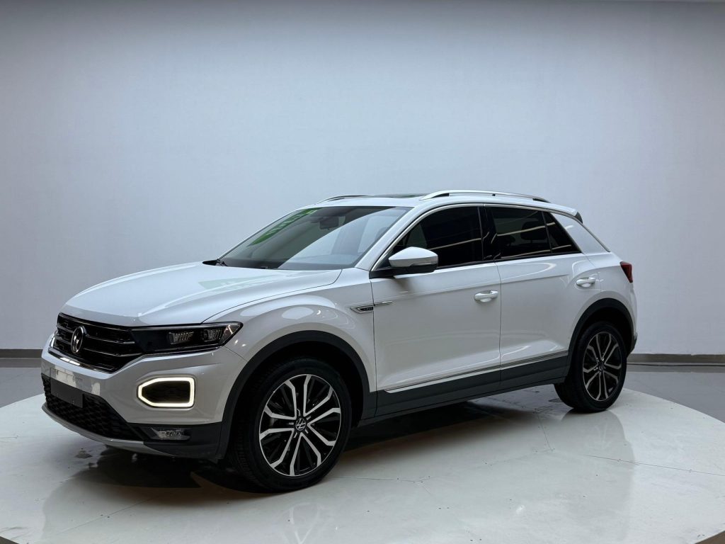 Volkswagen T-ROC 2022 года 280TSI DSG Передний привод Comfort PLUS - Huishida Trading